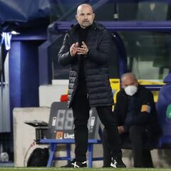 Paco López: "Los buenos equipos superan las adversidades"