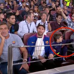 Lo que no se vio: la reacción del hijo de Messi al ver que le enfocaban con su padre