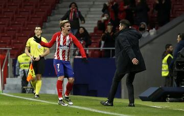 2-0. Griezmann celebró el segundo gol marcado en una falta directa.