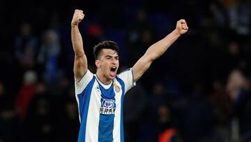 Soccer Football - La Liga Santander - Espanyol v FC Barcelona - RCDE Stadium, Barcelona, Spain - January 4, 2020   Espanyol&#039;s Marc Roca celebrates after the match   REUTERS/Albert Gea