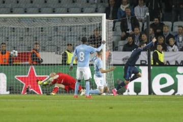 0-2. Cristiano Ronaldo celebró el segundo tanto.