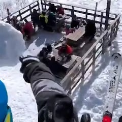 Posible prisión por lanzar una gran bola de nieve desde un telesilla