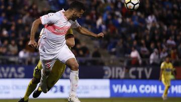 Futbol, Universidad Catolica vs Universidad de Concepcion
 Vigesimo Sexta fecha, campeonato nacional 2018.
 El jugador de Universidad Catolica German Voboril juega la pelota durante el partido de primera division disputado contra Universidad de Concepcion en el estadio San Carlos de Apoquindo de Santiago, Chile.
 20/10/2018
 Felipe Zanca/Photosport
 
 Football, Universidad Catolica vs Universidad de Concepcion
 Twenty-sixth date, National Championship 2018.
 Universidad Catolica&#039;s player German Voboril plays the ball during the first division football match played against Universidad de Concepcion at the San Carlos de Apoquindo stadium in Santiago, Chile.
 20/10/2018
 Felipe Zanca/Photosport