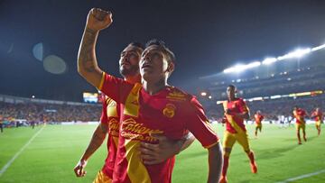 Ra&uacute;l Ruid&iacute;az hace un golazo de tijera para ganar 2-1 ante Atlas en la jornada 10 del Clausura 2018 para 