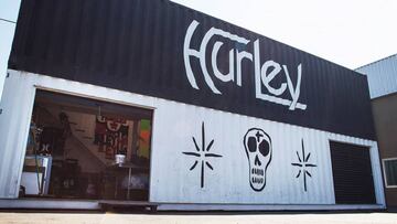 Hurley ha sido marca de surf de Nike desde 2002, cuando la compró por 95 millones de dólares a su fundador.