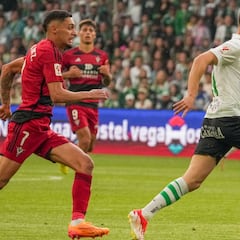 Un rayo espera el momento para volver a El Sardinero