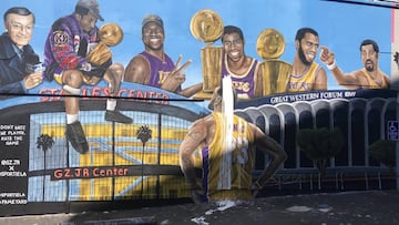 El mural de LeBron James y las leyendas de los Lakers, fue atacado.