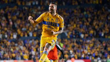 Otro día más en la oficina: doblete de Gignac al Necaxa