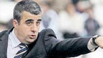 <b>PELIGRO. </b>Alfredo Merino peligra como técnico del Valladolid.