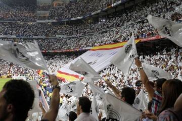 The 12th man | Madridistas in full voice at the Santiago Bernabéu.