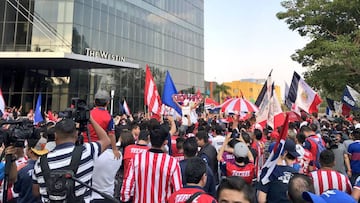 Chivas canta con su gente antes de la Final del Clausura 2017