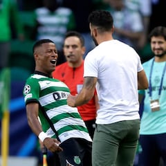 Sporting vence a Tottenham con dos goles en tiempo de adición