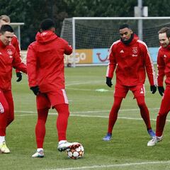 El Ajax quiere hacer historia