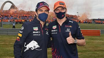 Red Bull reconoce la labor de Checo Pérez en la lucha por el título