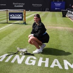 Ostapenko reina en Birmingham