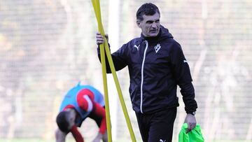 Mendilibar: "¿0-3? hay ejemplos de haber dado la vuelta..."