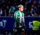 Cucho Hernández ilusiona al Betis con su regreso