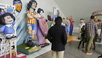 &#039;Ninot&#039; of Mario Kempes in the exhibition