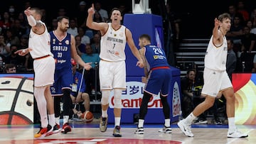 Johannes Voigtmann celebra una acción.