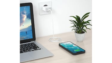 Mejora la batera de tu iPhone con este cargador de carga rpida