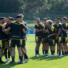 Idiakez ‘indulta’ a Diego Gómez y Mella, Arturo ya no entrena