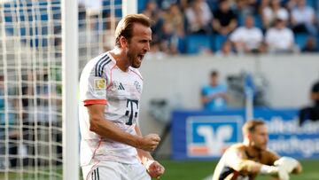 Soccer Football - Bundesliga - TSG 1899 Hoffenheim v Bayern Munich - PreZero Arena, Sinsheim, Germany - September 20, 2025 Bayern Munich's Harry Kane celebrates scoring their third goal and completes his hat-trick REUTERS/Heiko Becker DFL REGULATIONS PROHIBIT ANY USE OF PHOTOGRAPHS AS IMAGE SEQUENCES AND/OR QUASI-VIDEO.