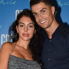 Georgina deslumbra en la presentación de la nueva fragancia de Cristiano