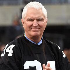 Pittsburgh Steelers legend Andy Russell has passed away. Who was the legendary linebacker?