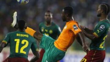 Costa de Marfil avanza a cuartos y elimina a Camerún