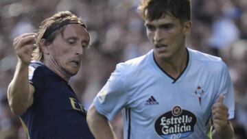 En el 56', Modric pisa a Denis Suárez y Estrada Fernández le expulsa tras consultar el monitor.