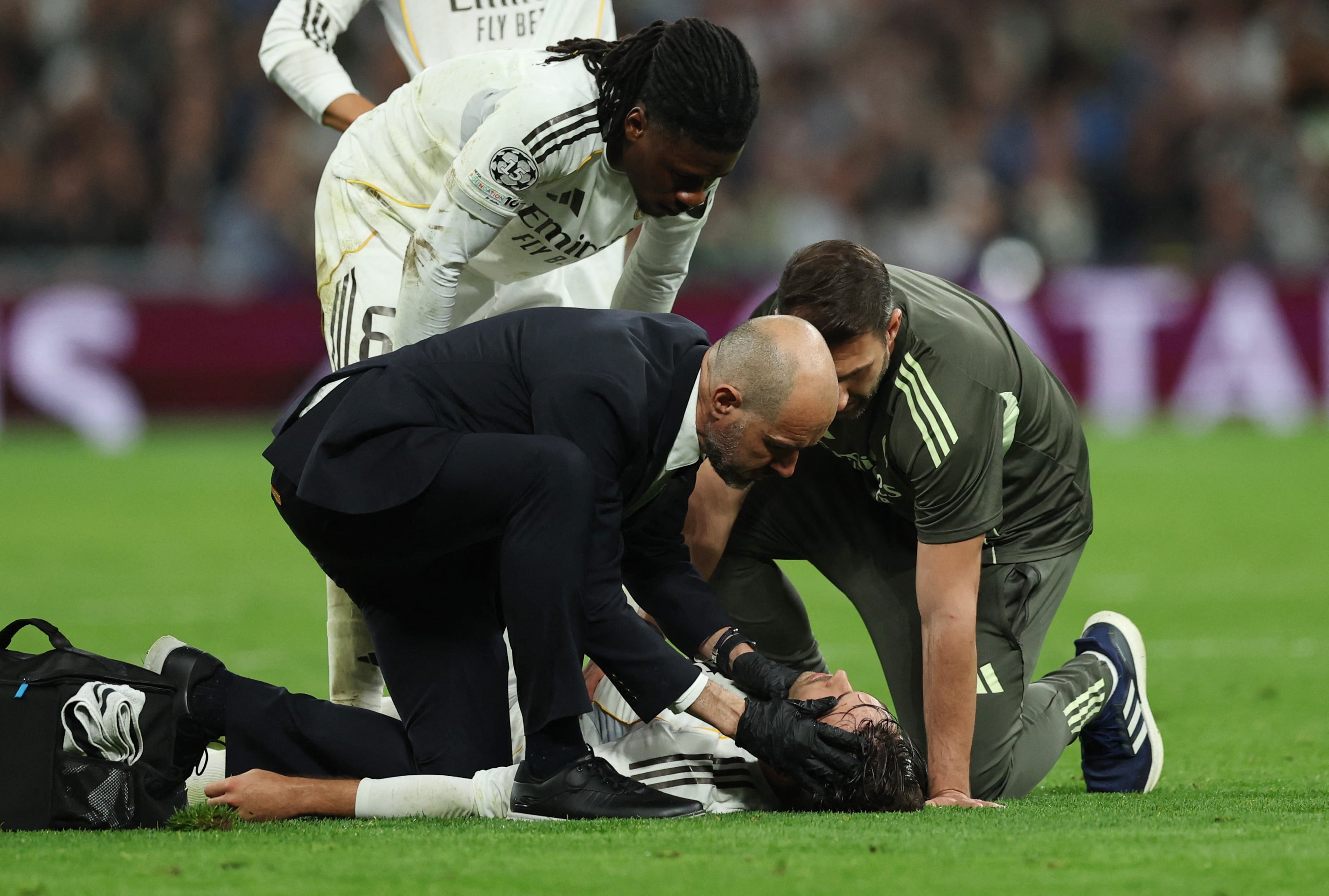 Asencio, golpetazo y collarín