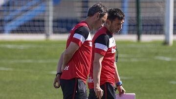 Garitano mantiene su cohorte de fieles viejos conocidos en el banquillo