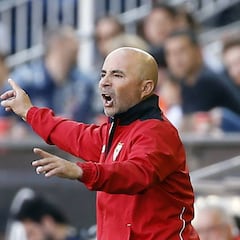El Sevilla 'señala' a Sampaoli con una noticia de este diario