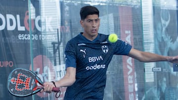 Jugadores de Monterrey tuvieron una reta en Pádel.