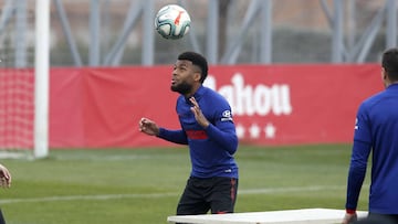 Lemar, en un entrenamiento con el Atlético