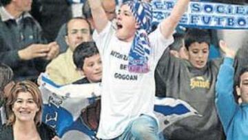 <b>FIEL COMO NINGUNA. </b>La hinchada de la Real nunca ha dado la espalda a su equipo y el domingo estará en Getafe para animarle.