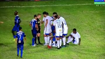 Cruzeiro try to avoid red card by tricking ref over second yellow