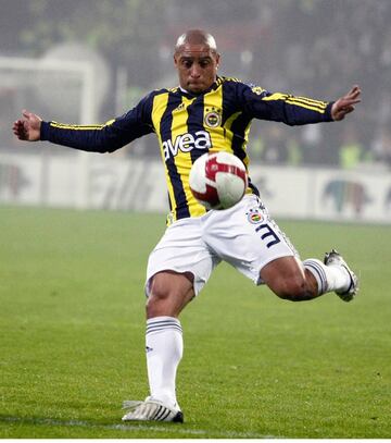 Tras su salida del Real Madrid, el campeón del mundo brasileño partió a Turquía para jugar con el Fenerbahce.