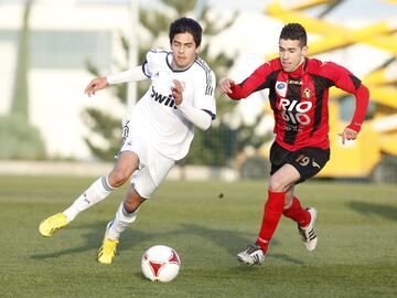 El delantero destacaba en el equipo de su Daimiel natal que vali¨® para que le echara el lazo el Real Madrid donde jug¨® desde los 16 a?os hasta los 23, siempre en categor¨ªas inferiores.