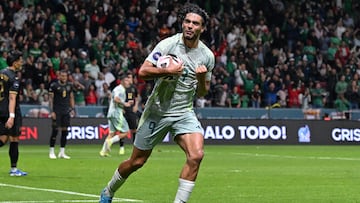 Raul Jimenez celebrates his goal 1-0 of Mexico during the Quarterfinals second leg match between Mexican National Team (Mexico) and Honduras as part of the Concacaf Nations League 2024-2025 at Nemesio Diez Stadium on November 19, 2024 in Toluca, Estado de Mexico, Mexico.