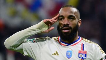 Lacazette envía al Lyon a la final de Copa