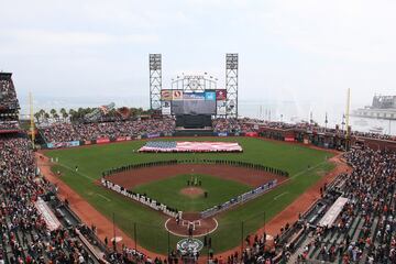 El parque fue inaugurado el 11 de abril del 2000 y tuvo un costo de $375 millones de dólares, muy por debajo de las nuevas construcciones en el deporte estadounidense. El estadio es uno de los puntos más grandes de WIFI en el mundo con un total de 122 instalaciones de internet para que los aficionados puedan estar conectados en todo momento.