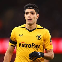 Raúl Jiménez comparte que su Twitter fue hackeado