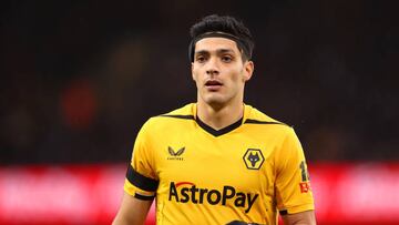 Raúl Jiménez durante un partido del Wolverhampton Wanderers.