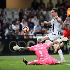 Eric Puerto elige competir por la portería del Deportivo