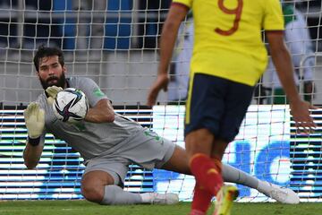 Brasil es la Selección con mayor presencia entre los más valiosos de las Eliminatorias Sudamericanas con 10 jugadores en los primeros 20 puestos, seguida por Argentina (6) y Uruguay (3). El top 20 lo cierra un colombiano.