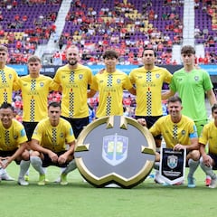 Los jugadores del Auckland son futbolistas, no panaderos