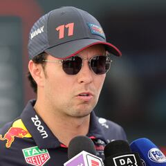 ‘Checo’ Pérez arremete contra la FIA: “Los comisarios son una broma”