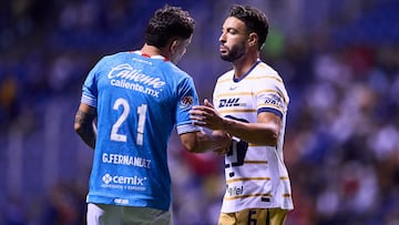 Gabriel Fernandez of Cruz Azul and Nathanael Ananias of Pumas during the 14th round match between Cruz Azul and Pumas UNAM as part of the Liga BBVA MX, Torneo Clausura 2025 at Cuauhtemoc Stadium, on April 05, 2025 in Puebla, Mexico.