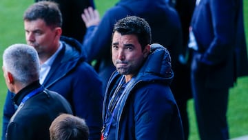 Deco, antes de un partido de Champions League del Barcelona.